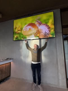 Samsung 85 inch TV professioneel gemonteerd bij in Amsterdam